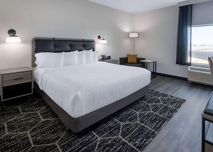 La Quinta & By Wyndham Copper Sky Hotel 3*