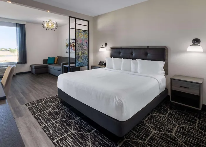 Hotel La Quinta & By Wyndham Copper Sky