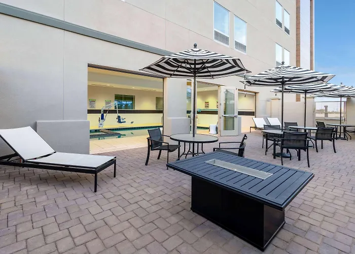 Hotel La Quinta & By Wyndham Copper Sky 3*